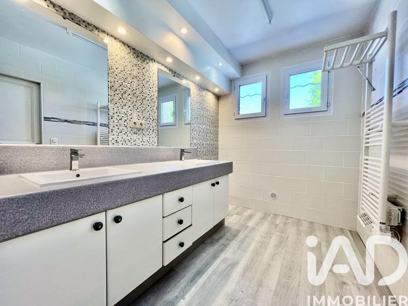 Maison - 145 m² - 5 pièces