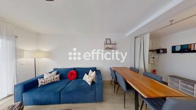 Chambre - 80 m² - 4 pièces