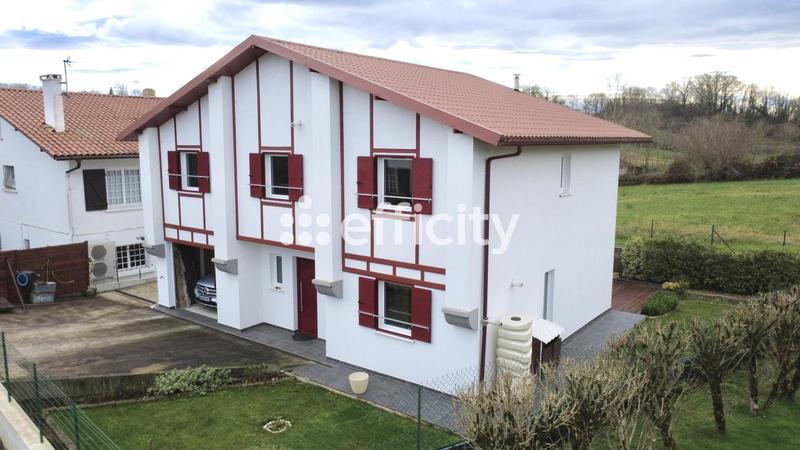 Maison - 127 m² - 4 pièces