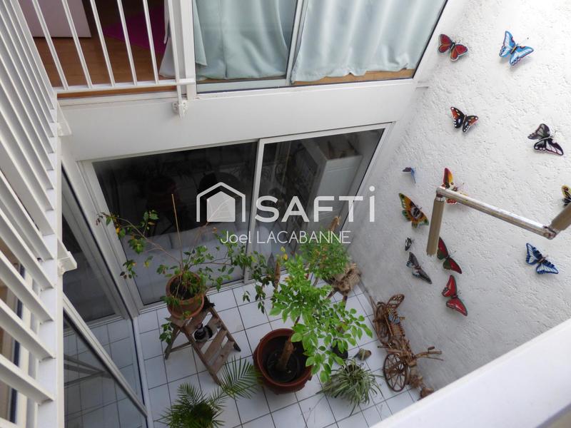 Maison - 260 m² - 7 pièces