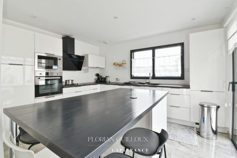 Maison - 141 m² - 6 pièces