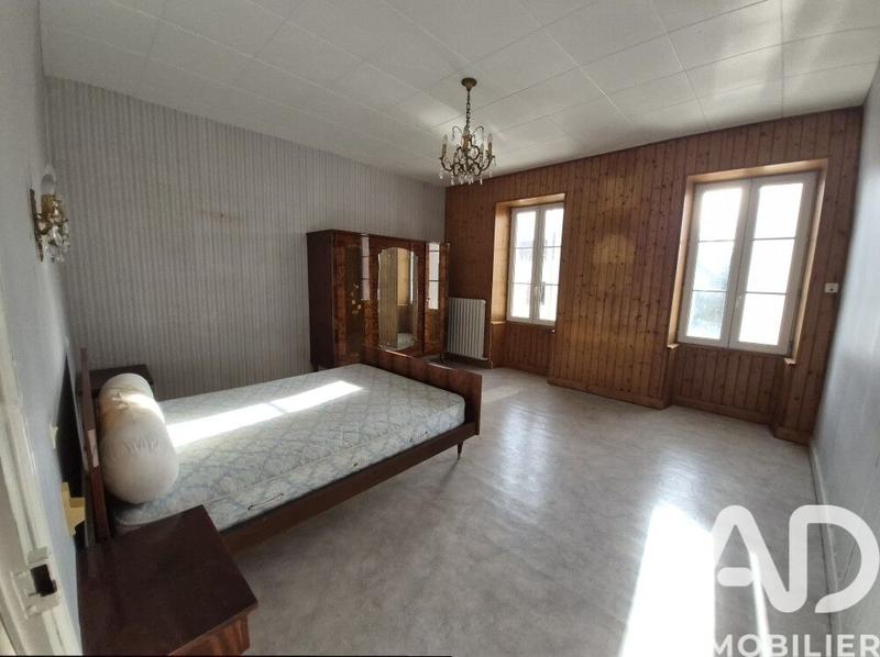 Maison - 211 m² - 6 pièces