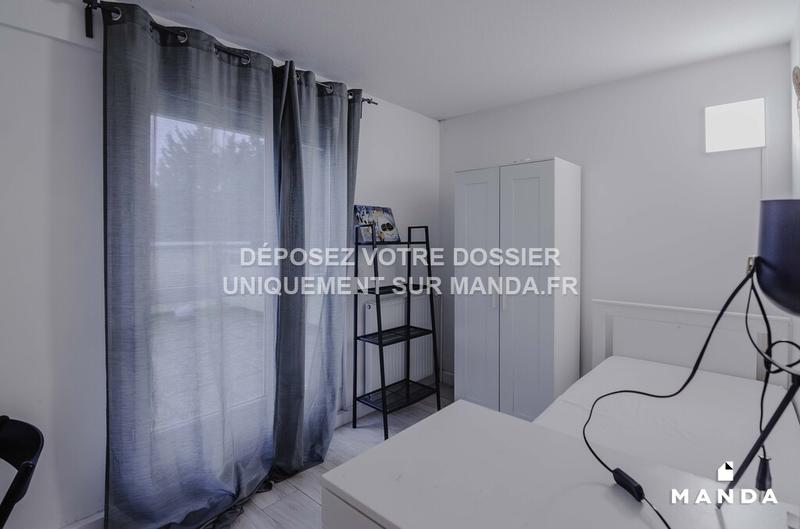 Chambre - 10 m² - 5 pièces