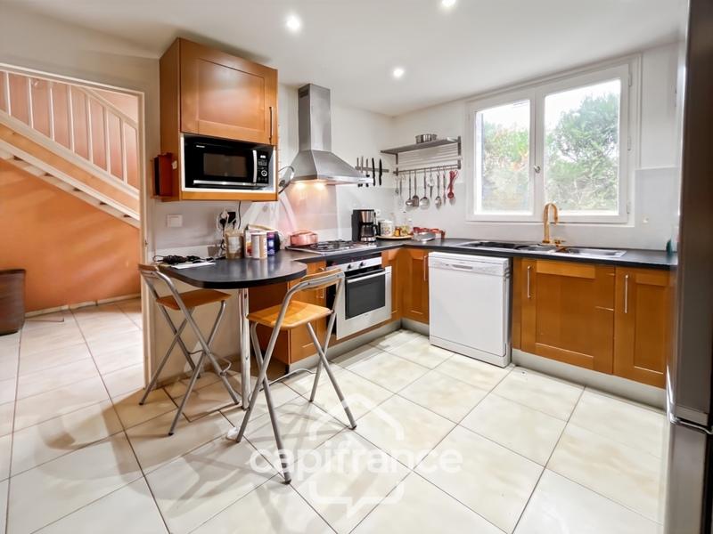 Maison - 177 m² - 7 pièces