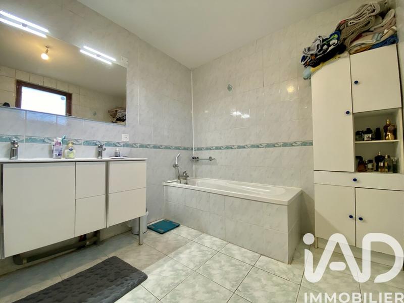 Maison - 183 m² - 6 pièces