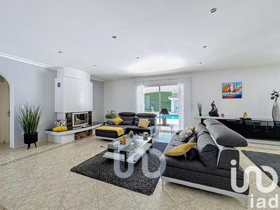 Maison - 285 m² - 7 pièces