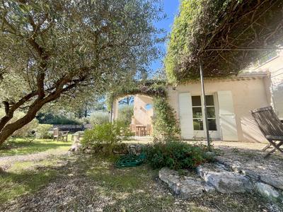 Maison - 144 m² - 5 pièces