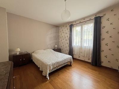 Maison - 166 m² - 7 pièces