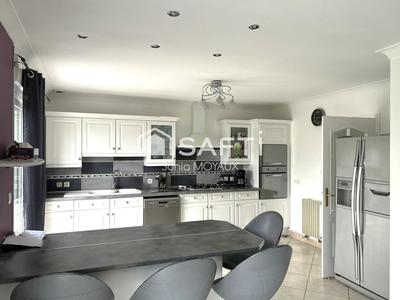 Maison - 190 m² - 10 pièces