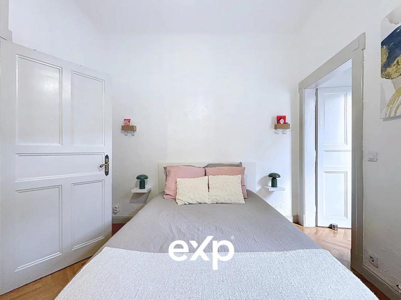 Appartement - 75 m² - 3 pièces