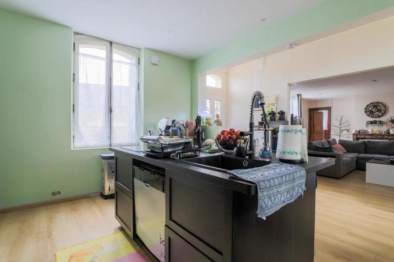 Corps de ferme - 225 m² - 11 pièces