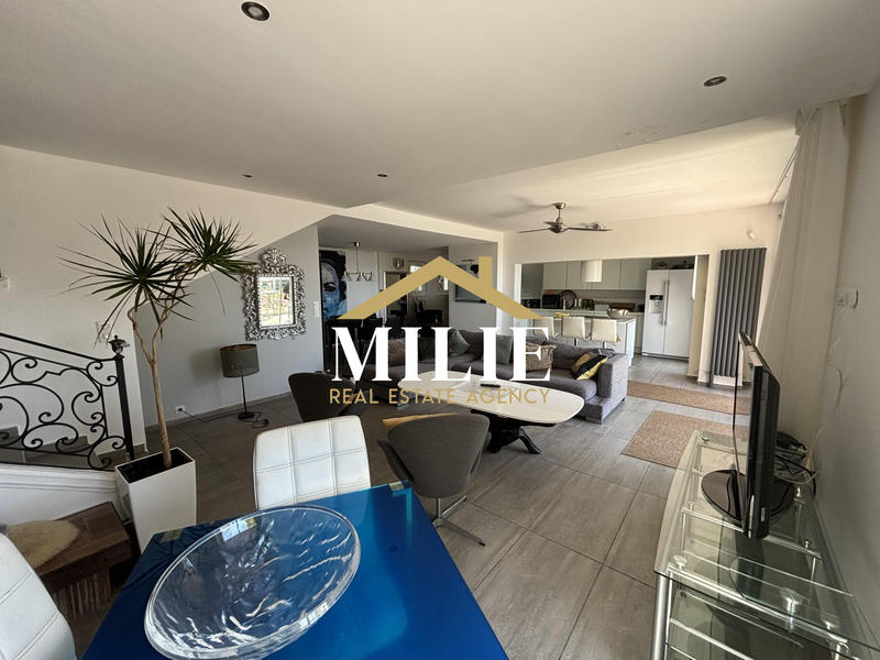 Villa - 350 m² - 8 pièces