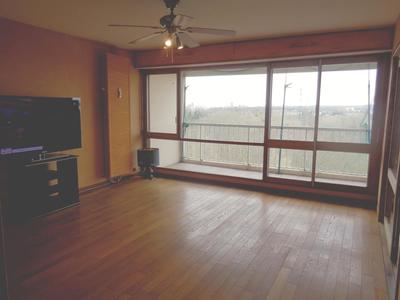 Appartement - 90 m² - 4 pièces