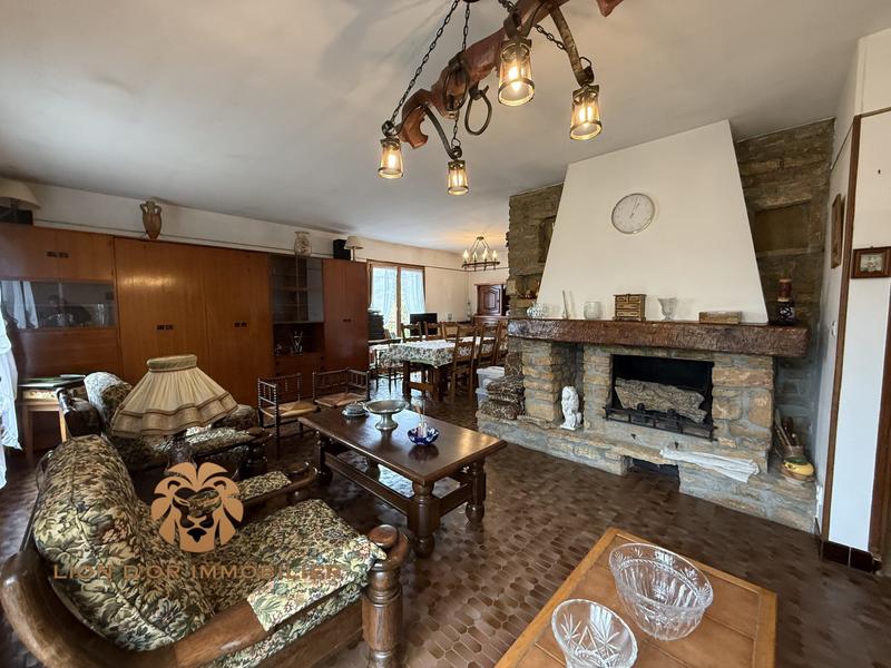 Maison - 92 m² - 5 pièces