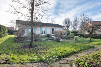 Maison - 94 m² - 5 pièces