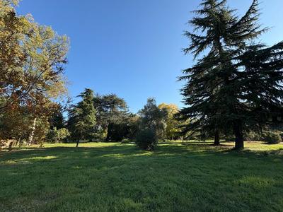 Maison - 210 m² - 6 pièces