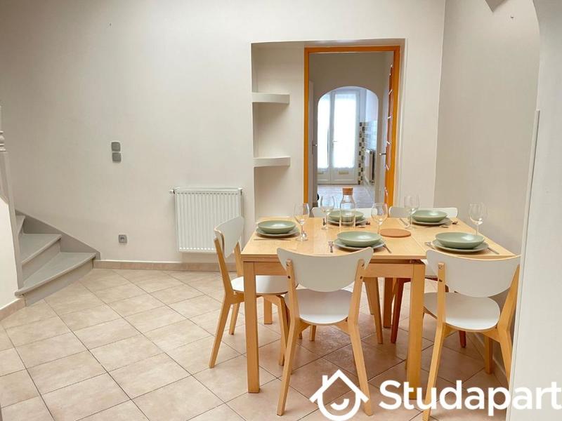 Chambre - 13 m² - 1 pièce