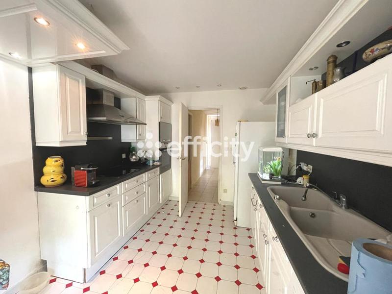 Maison - 92 m² - 4 pièces