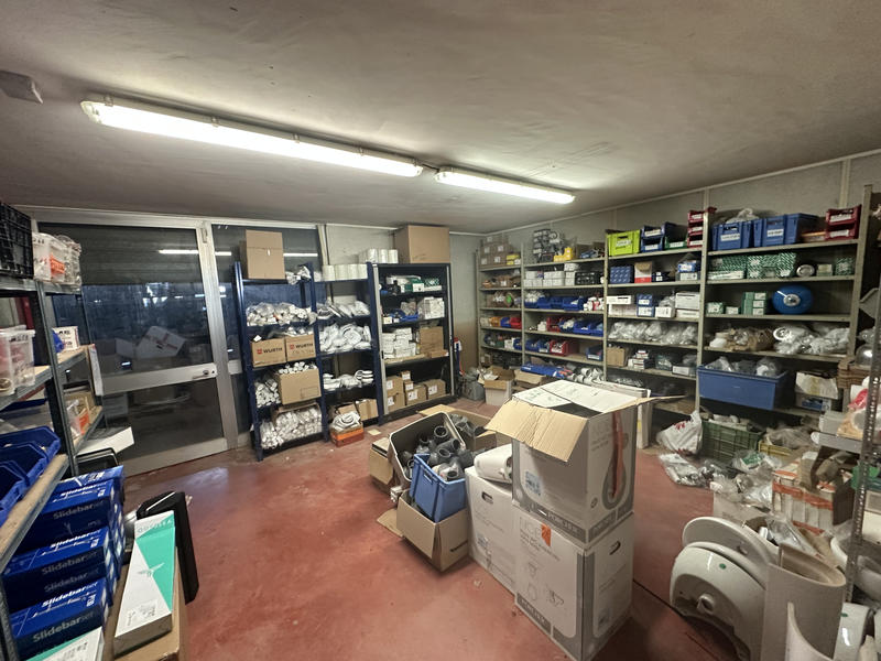 Local d'activités - 800 m²