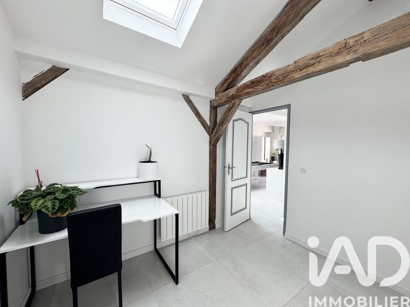 Maison - 212 m² - 8 pièces