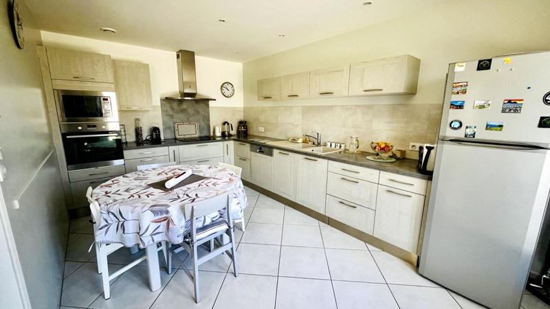 Maison - 130 m² - 4 pièces