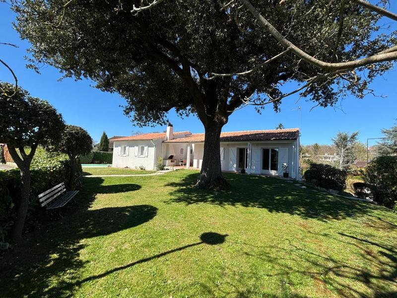 Maison - 160 m² - 5 pièces