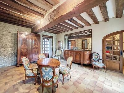 Maison - 203 m² - 6 pièces