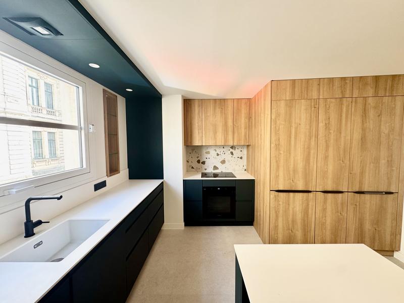 Appartement - 100 m² - 4 pièces