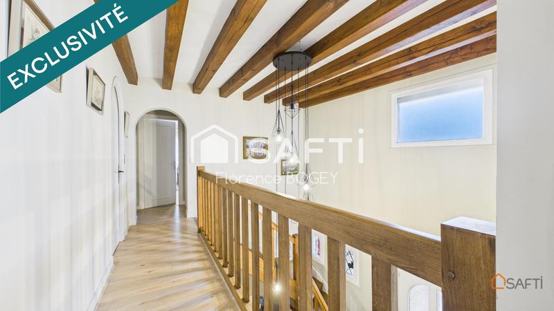 Maison de ville - 248 m² - 8 pièces