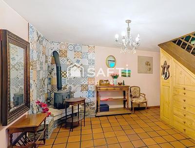 Maison - 369 m² - 8 pièces