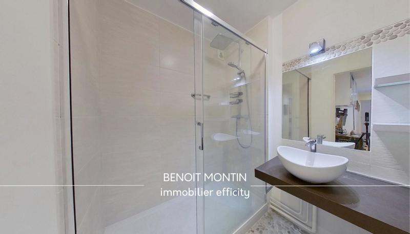 Appartement - 99 m² - 5 pièces