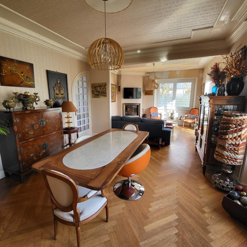 Maison de village - 184 m² - 8 pièces