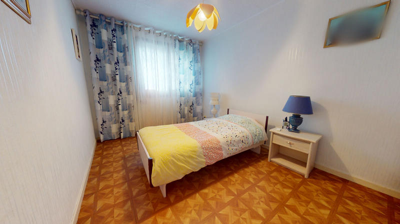 Appartement - 94 m² - 5 pièces