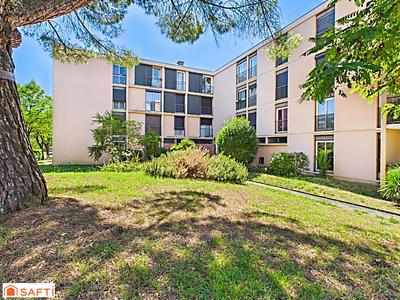 Appartement - 82 m² - 4 pièces