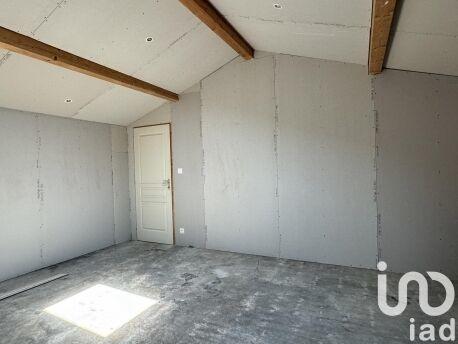 Maison - 277 m² - 8 pièces