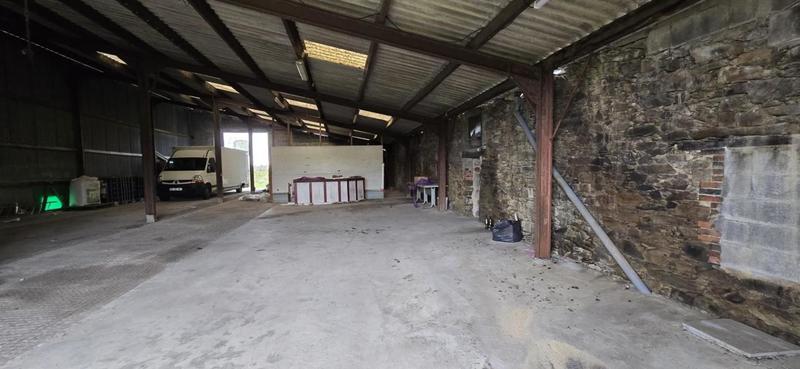 Grange - 300 m² - 4 pièces
