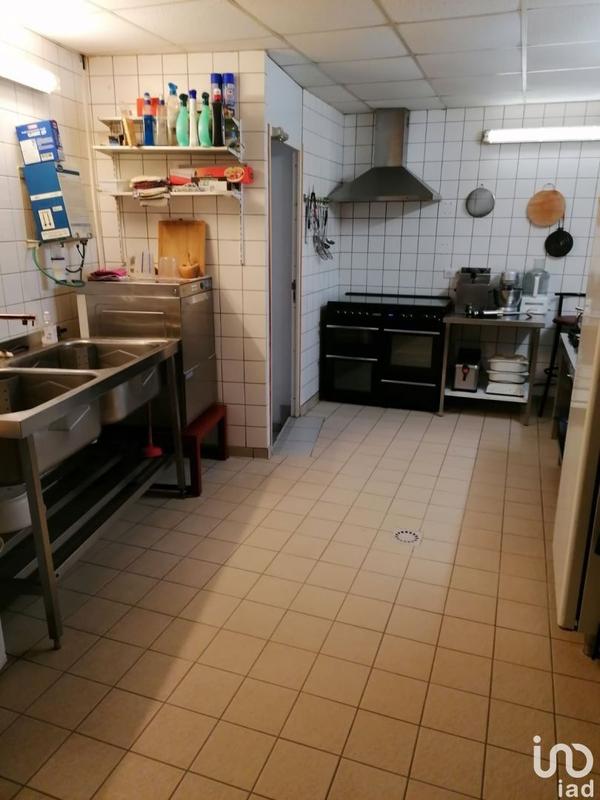 Local commercial - 281 m²