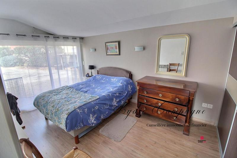 Maison - 177 m² - 7 pièces