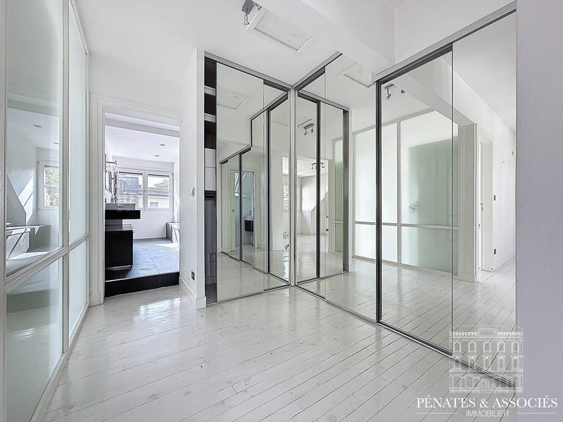 Maison contemporaine - 200 m² - 6 pièces