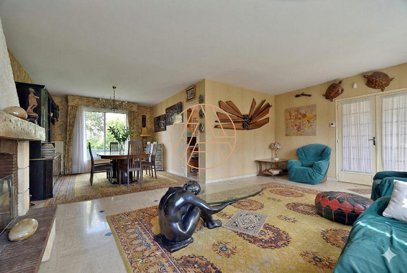 Maison - 160 m² - 7 pièces