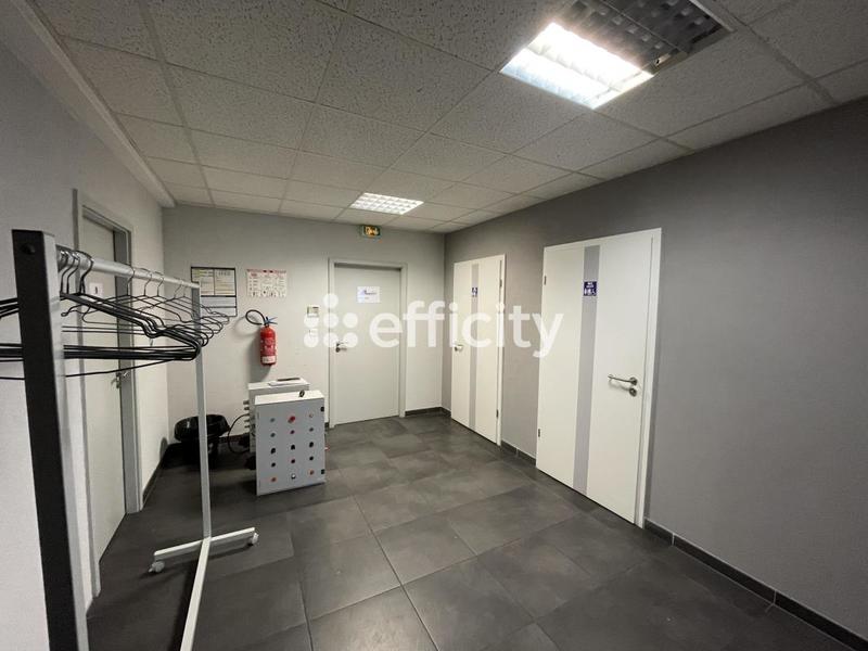 Bureau - 121 m² - 4 pièces