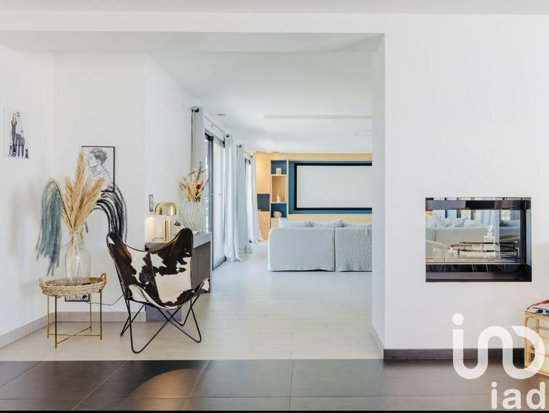 Maison de maîtres - 300 m² - 7 pièces