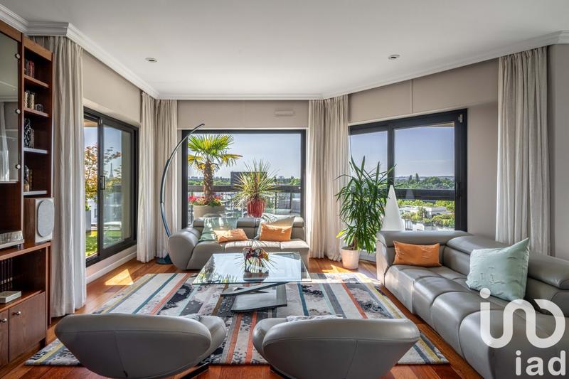 Duplex - 239 m² - 7 pièces