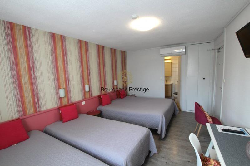 Immeuble - 365 m² - 13 pièces