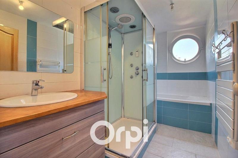 Appartement - 80 m² - 4 pièces