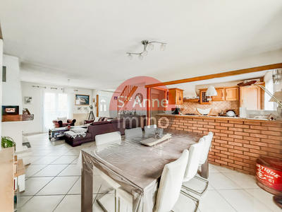 Maison - 126 m² - 5 pièces