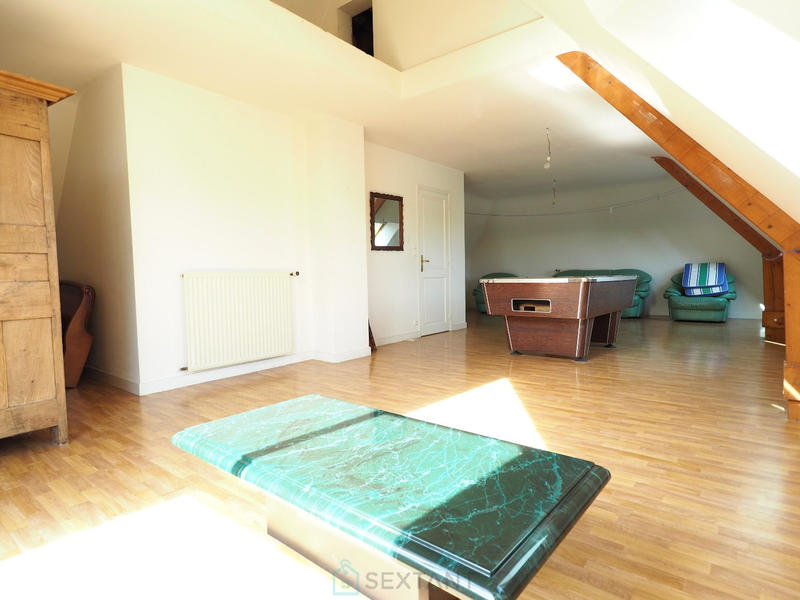 Maison - 198 m² - 10 pièces