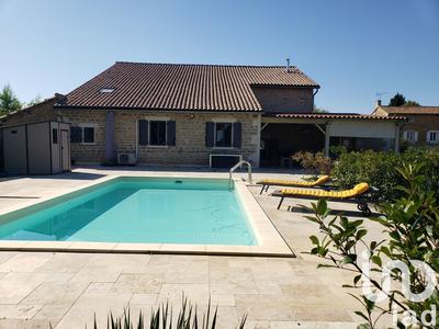 Maison - 338 m² - 10 pièces