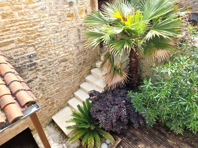 Maison - 232 m² - 6 pièces