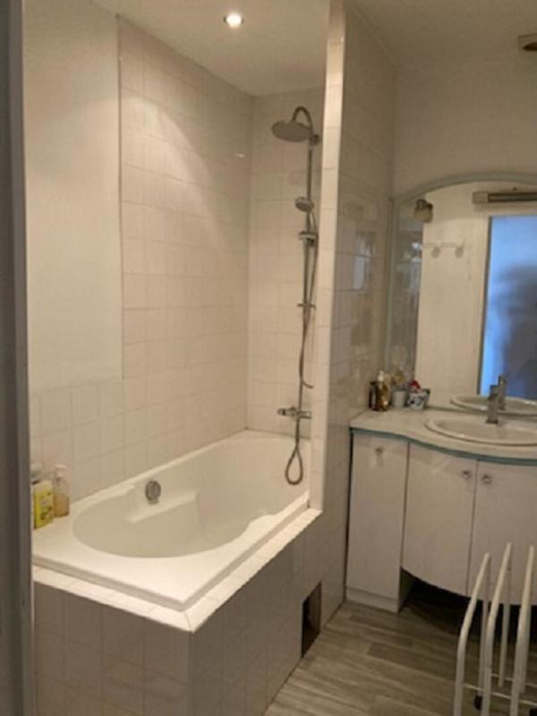 Maison - 265 m² - 10 pièces